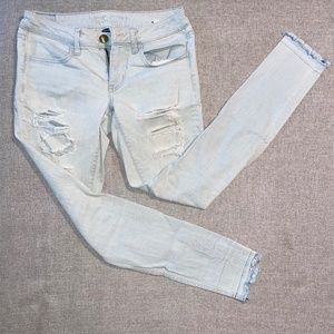 AMERICAN EAGLE Light Wash Jeggings